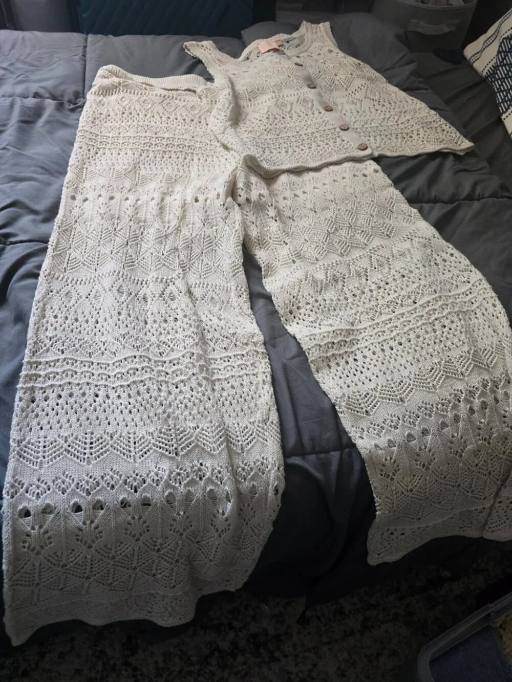 NWOT Good Luck Gem Cream Crochet Knit Set (SZ L) - Picture 3 of 6